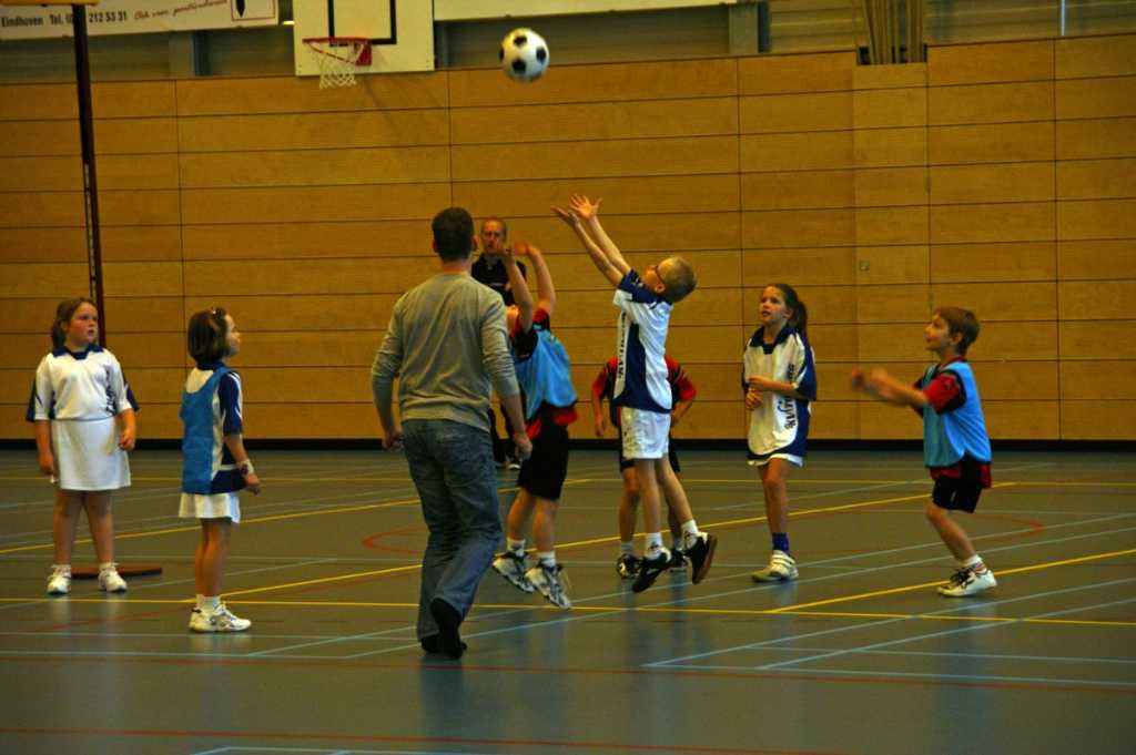 Korfbal E2 21 november 2009-2.JPG